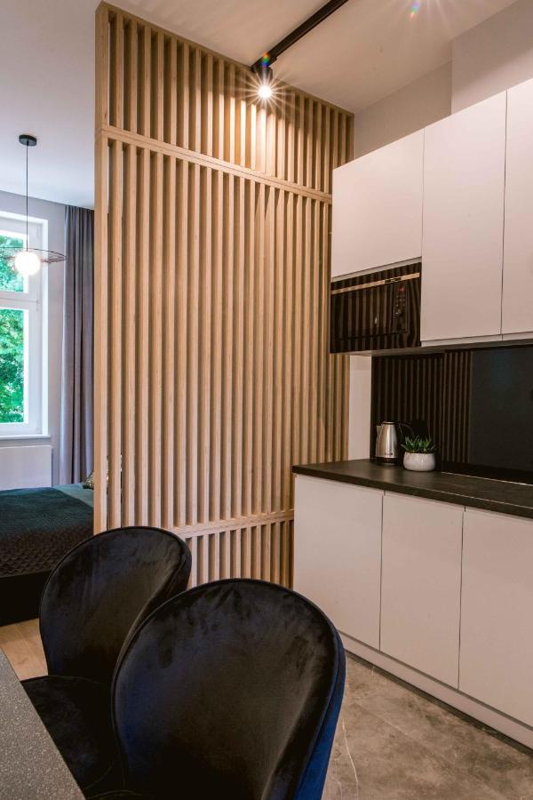 Rent Mariana Mokwy 20 Apartment *