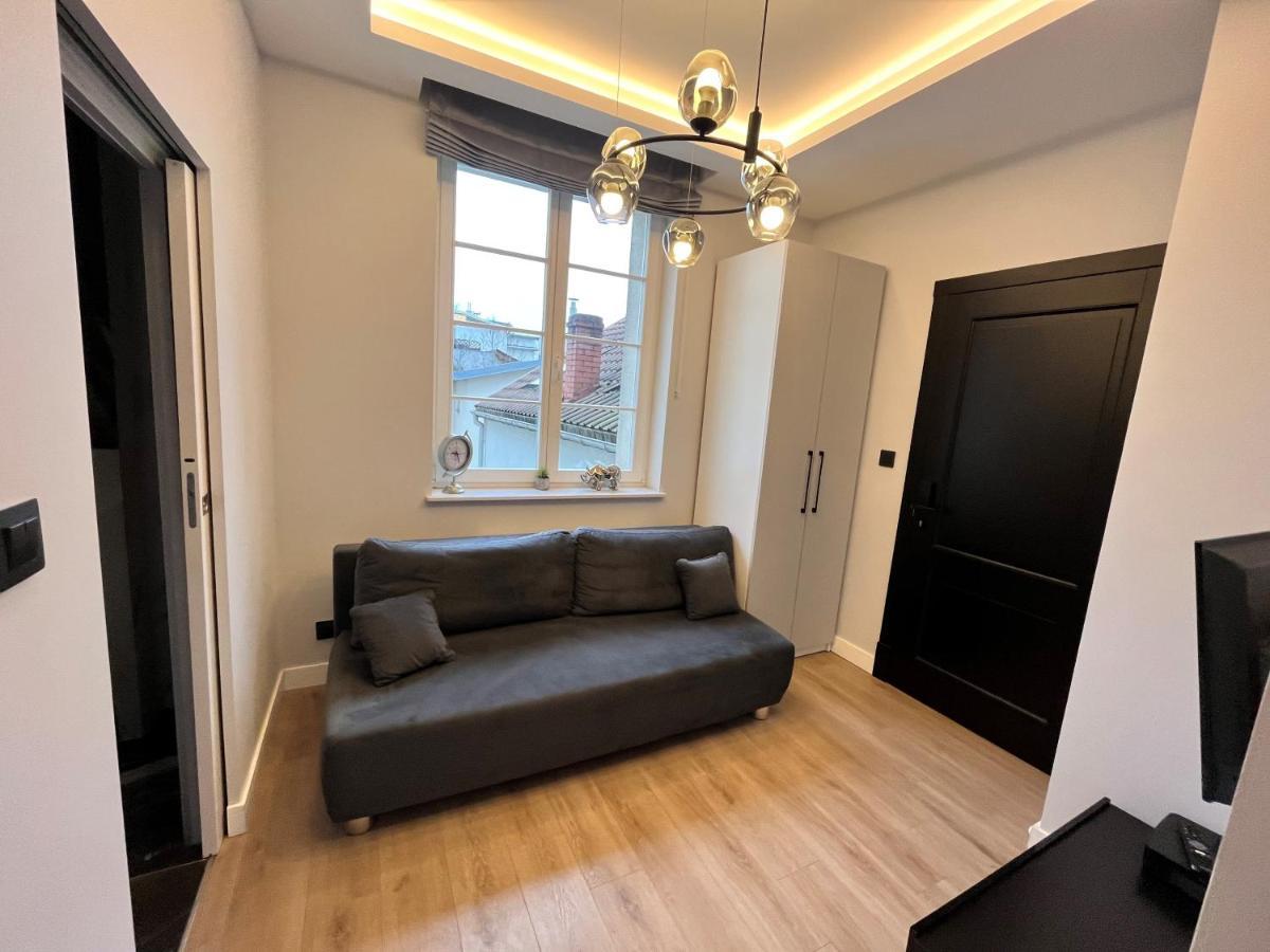 Rent Mariana Mokwy 20 Apartment