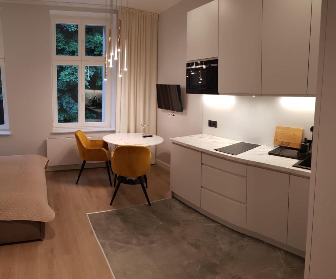 Rent Mariana Mokwy 20 *